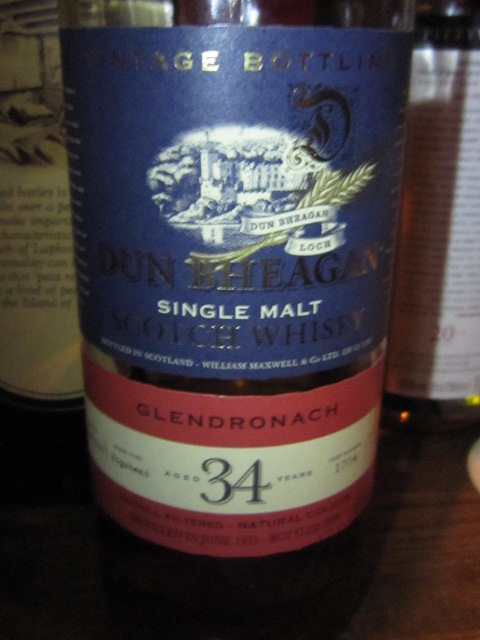 グレンドロナック　Glendronach 34yo 1975/2009 (47.8%, DUN BHEAGAN, Cask#1704, 222 Bts.) 70CL  Hogshead