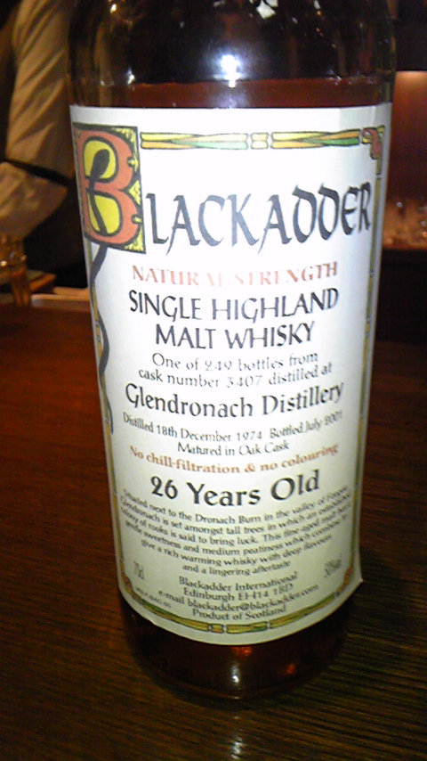 グレンドロナック　Glendronach 26yo 1974/2001 (50%, Black Adder, C#3407, 249 Bts.)