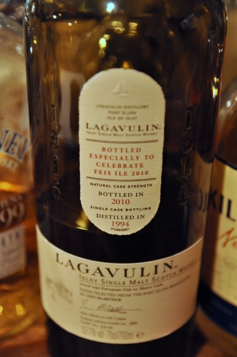 ラガヴーリン　Lagavulin 1994/2010 (52.7%, OB, C#3210, 291/528 Bts, Feis Isle 2010)  Hand selected from the  Port Ellen Warehouses by IAIN McARTHUR, European Oak ex-Sherry Cask