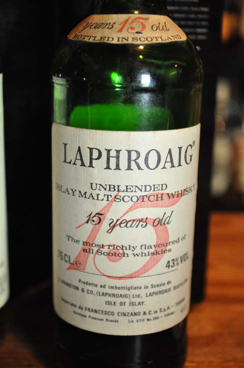 ラフロイグ　Laphroaig 15yo (43%, OB, red ’15’ on main label, screw cap, +/-1978)　CINZANO, UNBLENDED ISLAY MALT