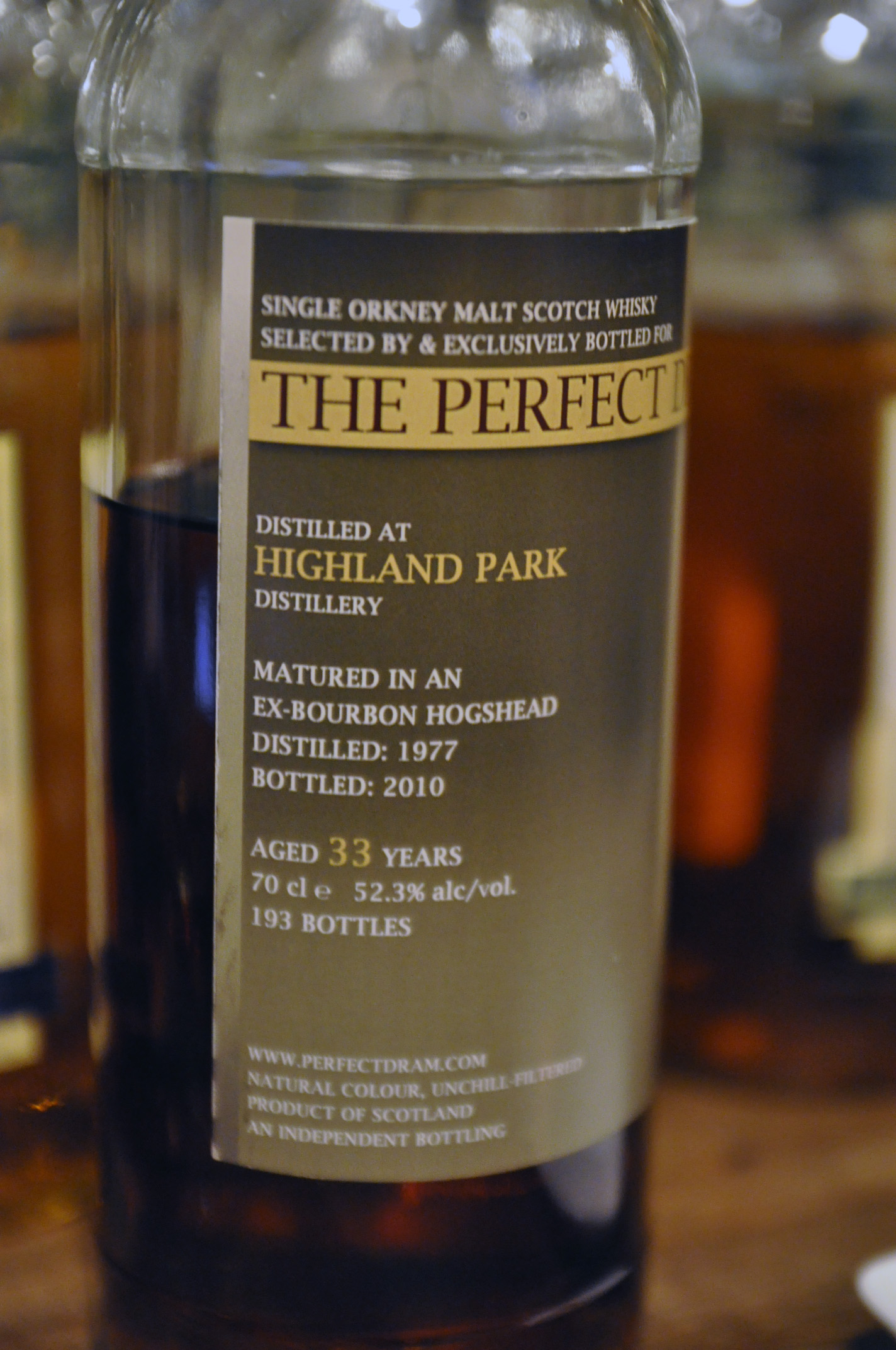 ハイランドパーク　Highlandpark  33yo  1977/2010 (52.3%, The Whisky Agency, “Perfect Dram”, 75cl)