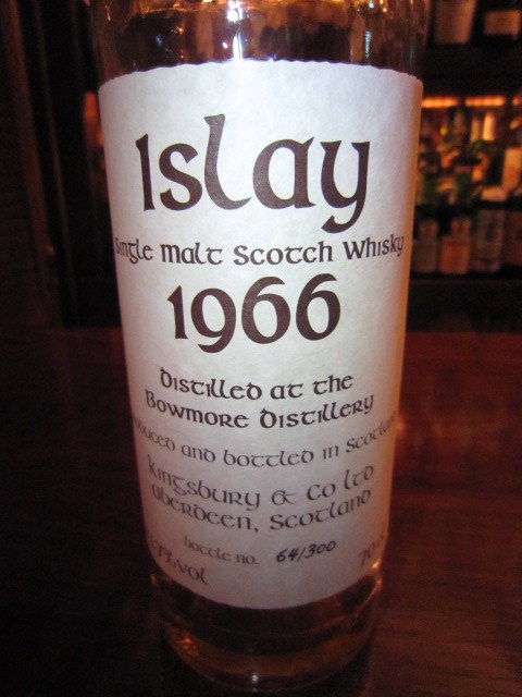 ボウモア　Bowmore  Islay  35yo 1966 (43.7%, Kingsbury, 64/300 Bts.)  70CL  ケルティック