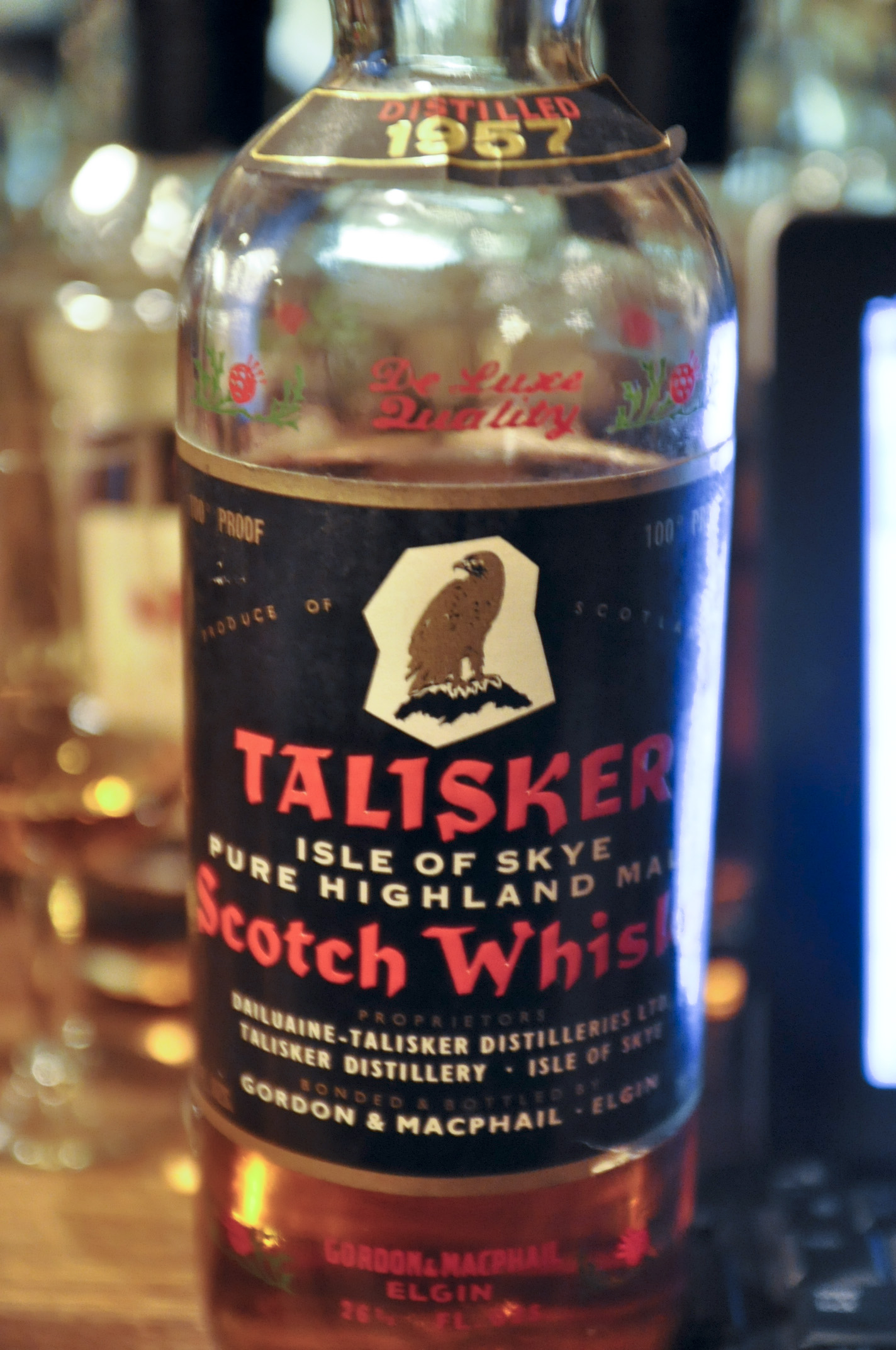 タリスカー　Talisker 1957 (100° Proof, G&M, Black Label red Letters and Eagle Picture, Red Screw Cap, 75cl)