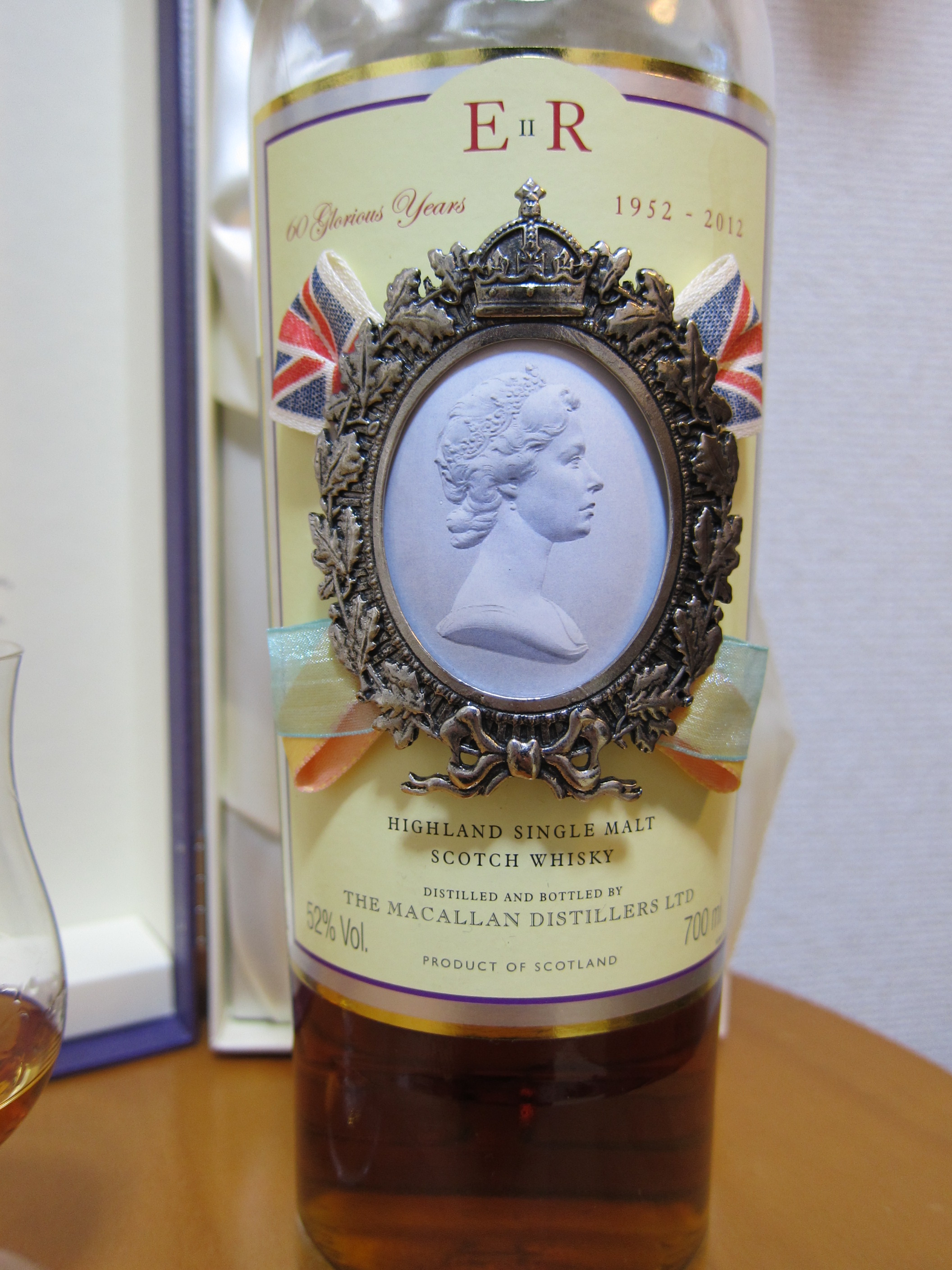 マッカラン　Macallan (52%, OB ‘Diamond Jubilee’)